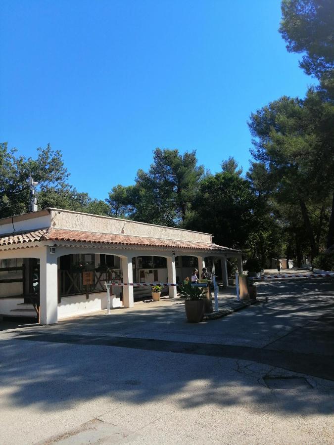 Готель Domaine De La Sainte Baume Нанс-ле-Пен Екстер'єр фото